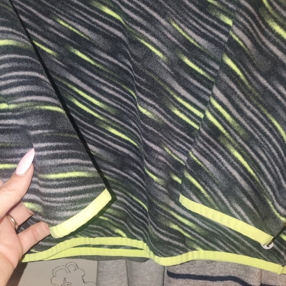 Exersion sz Large, multi colored. Unisex - Picture 3 of 6